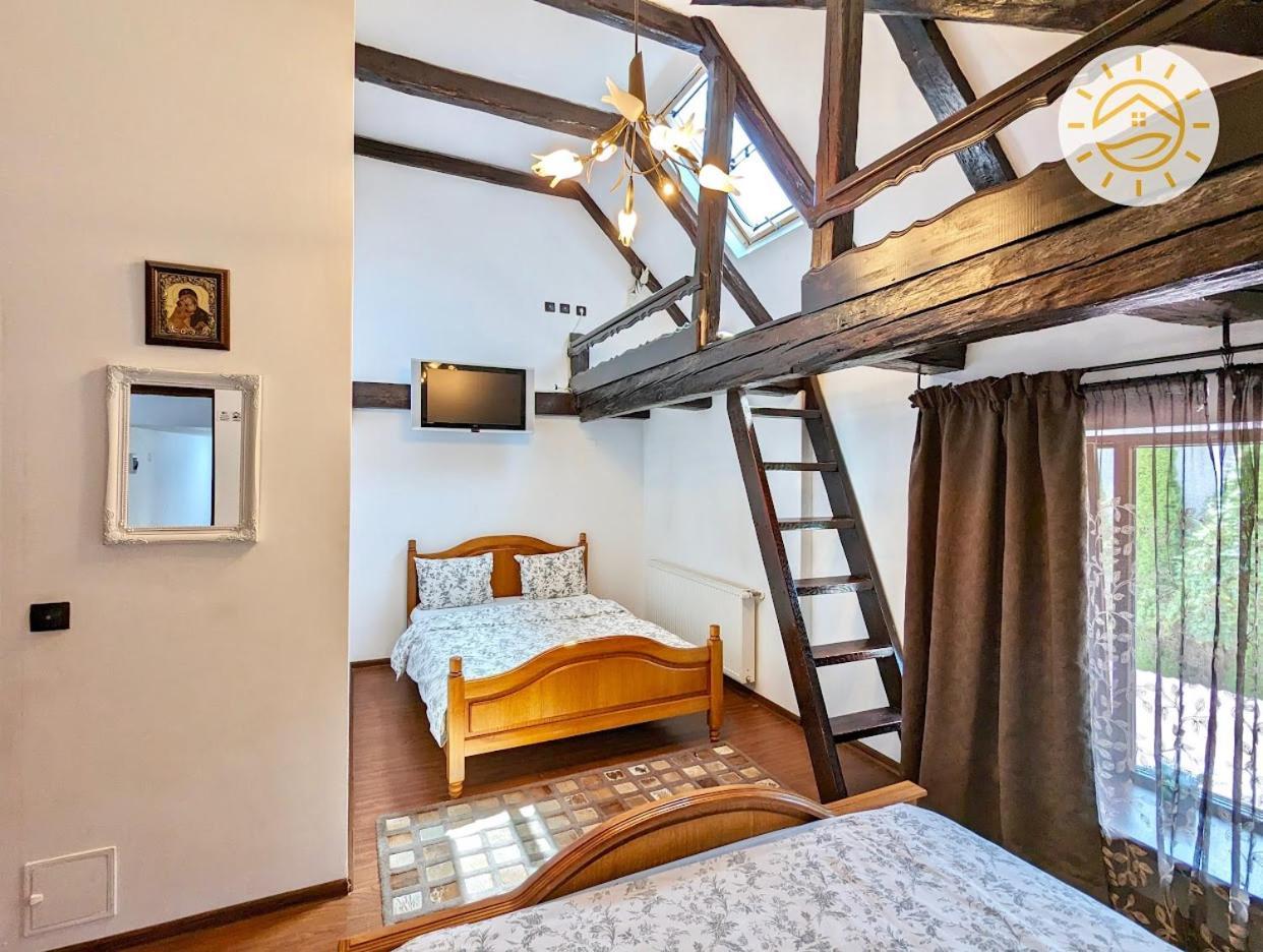Appartamento Casa Bergwald Rîşnov Esterno foto