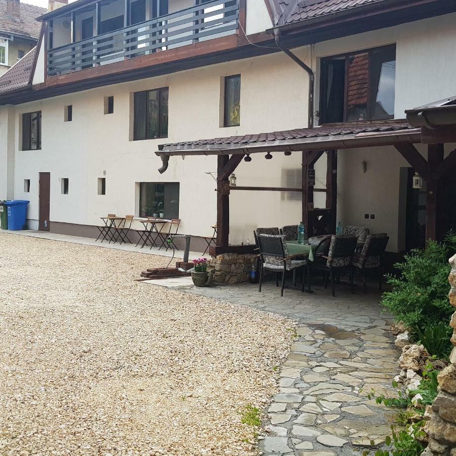 Appartamento Casa Bergwald Rîşnov Esterno foto